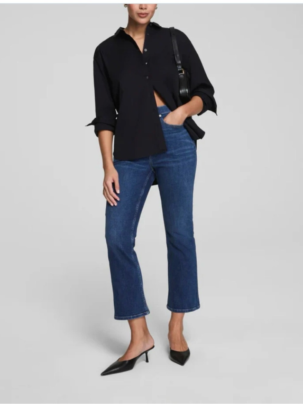 SPANXsculpt™ ReDefine Kick Flare Jeans | Bennet Wash
Regular / 10